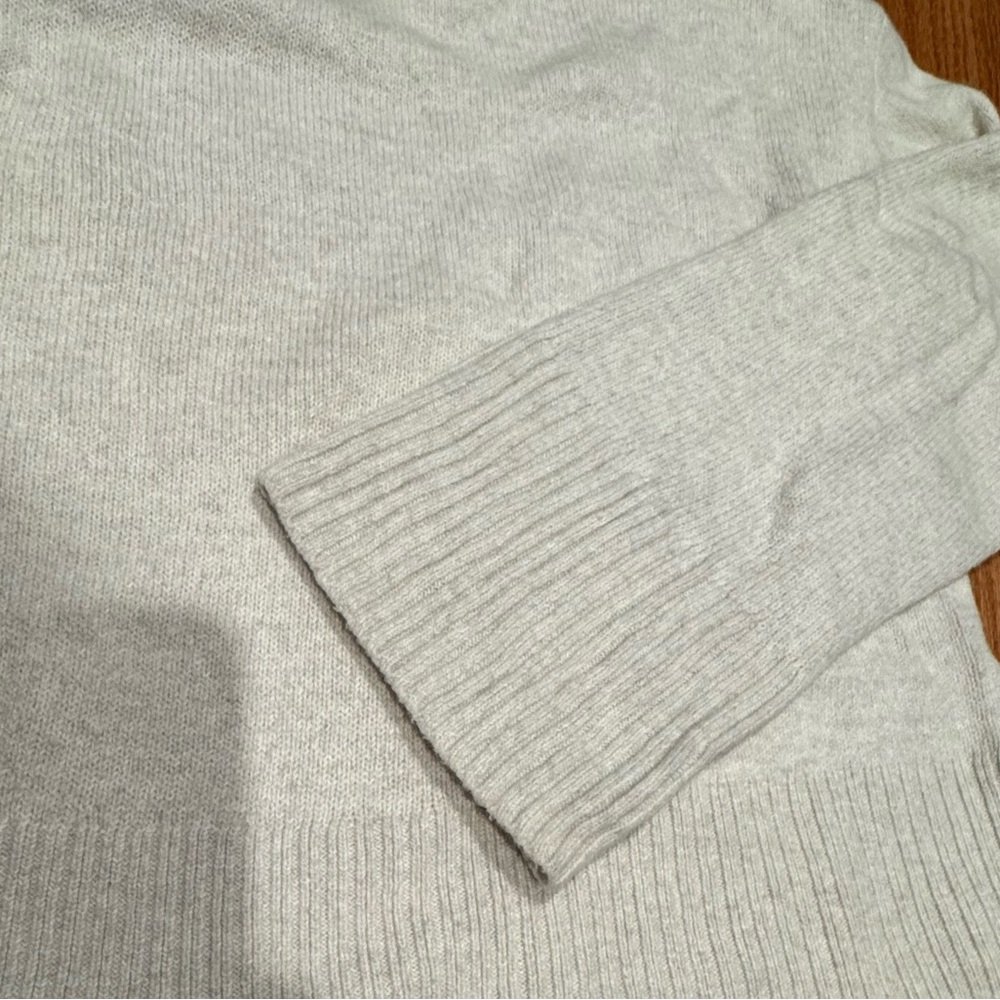 GAP SoftCash Relaxed Crew Neck White/ Wicker / Cream Sweater Small - Picture 5 of 5